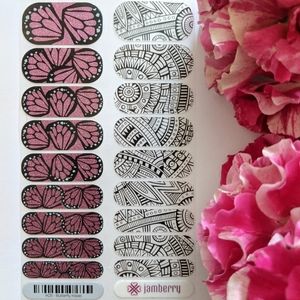 Butterfly Kisses | Lost Ruins Nail Wraps